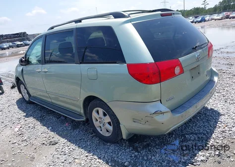 2008 Toyota Sienna Ce/Le z USA, uszkodzony, nr VIN 5TDZK23C48S108973